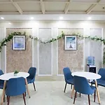 95 Jwh Hotel
