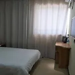 95 Jwh Hotel